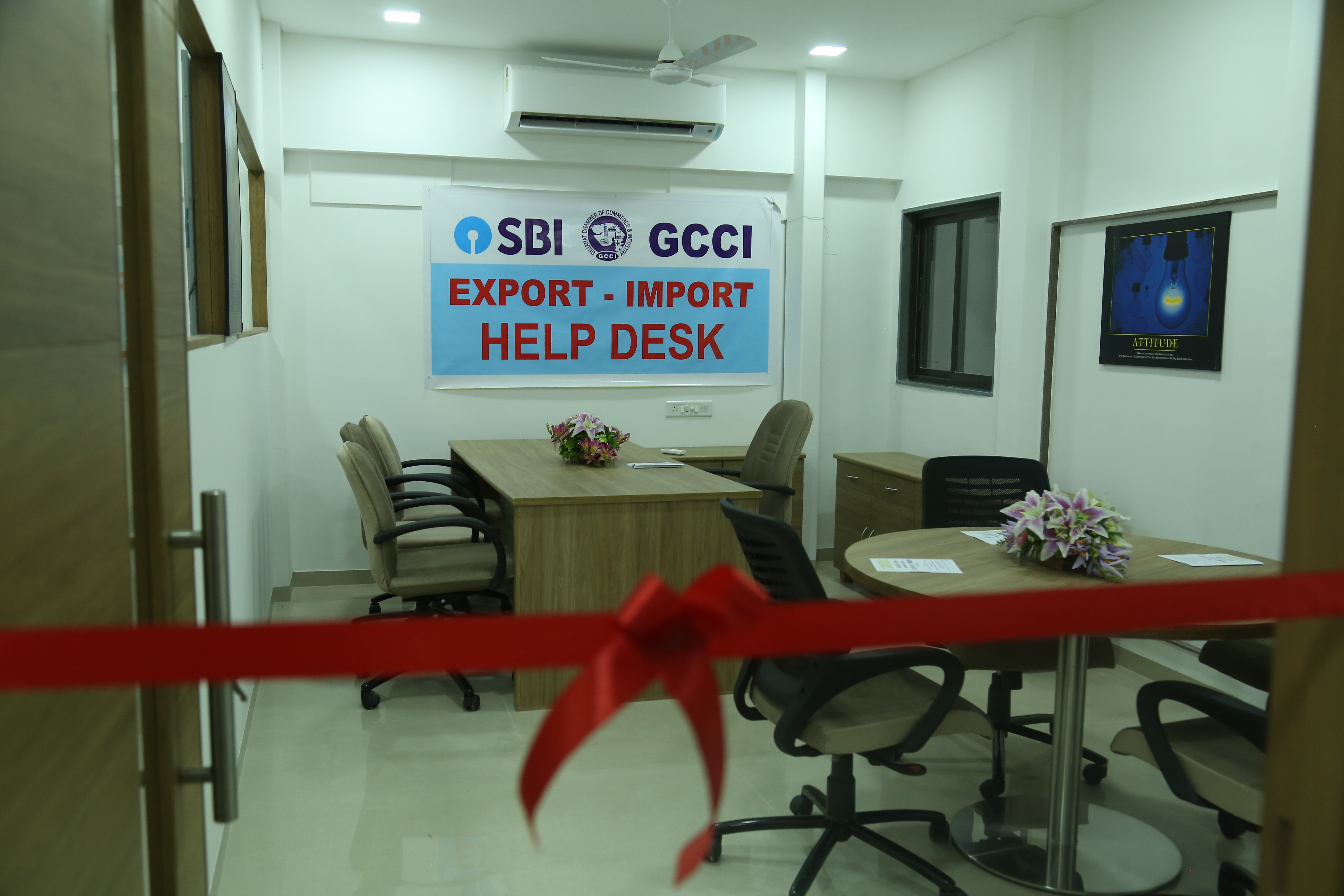 Challenges & Opportunities for MSME Sector in International Tradeâ€ and Launching of â€œSBI- GCCI Export- Import Helpde